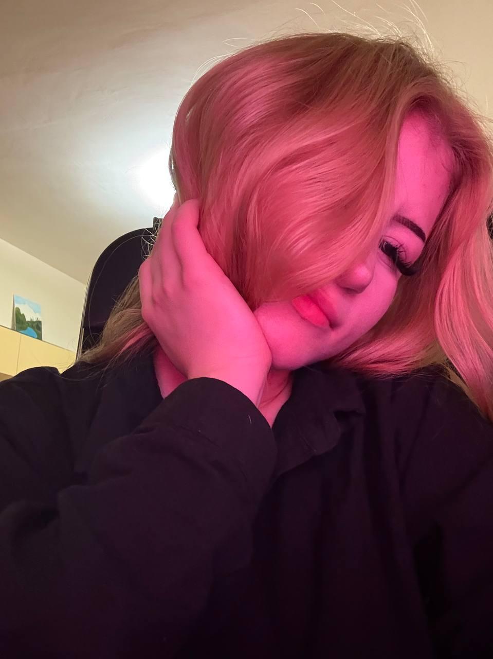 peek_me Live Image