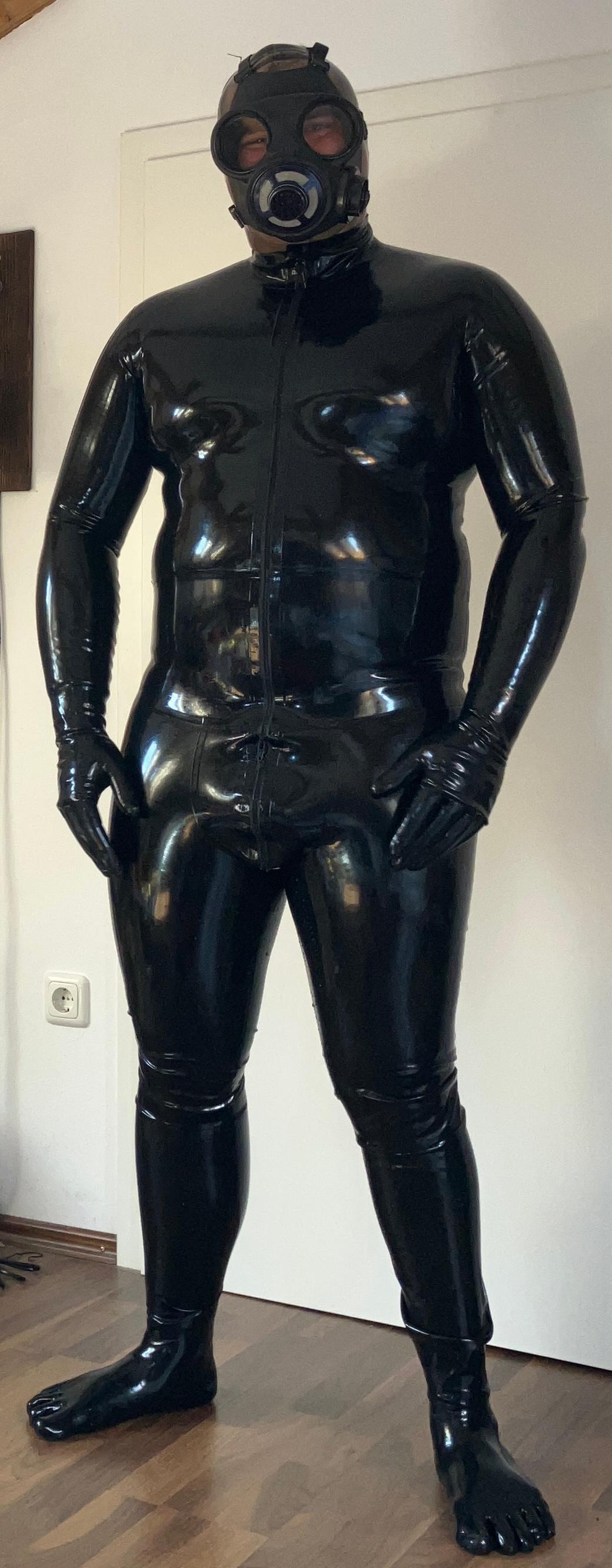 rubberdrone_xxx Live Image