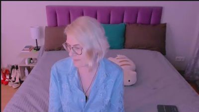 sabrinamac Live Image