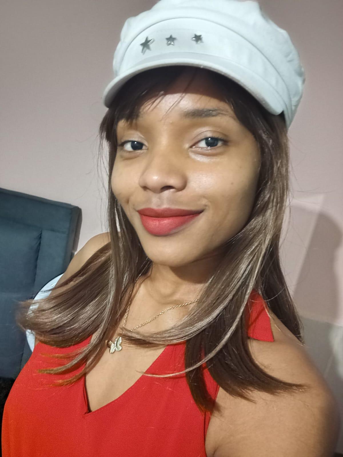 sara_williams1 Live Image