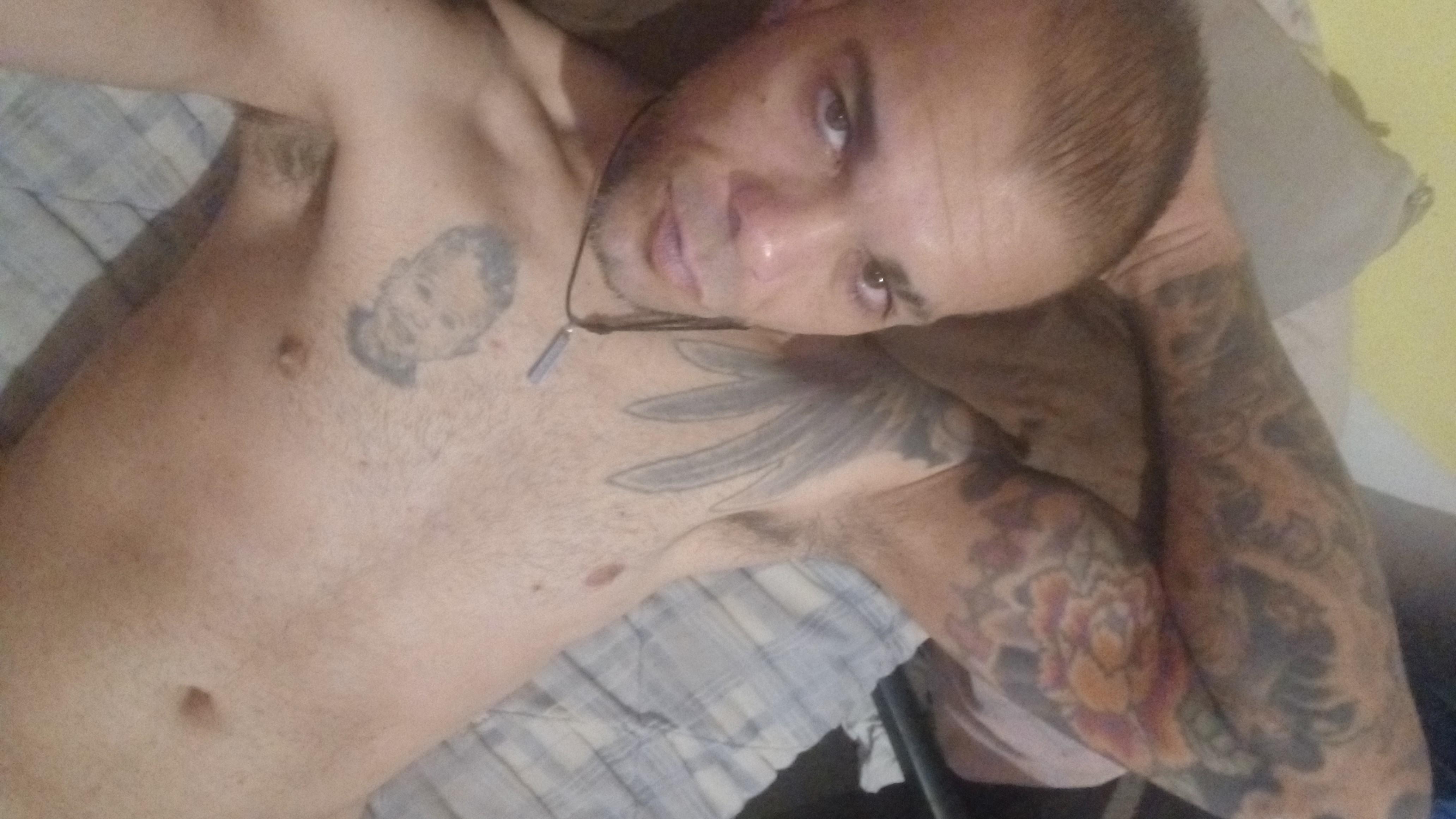 sergiohott3 Live Image