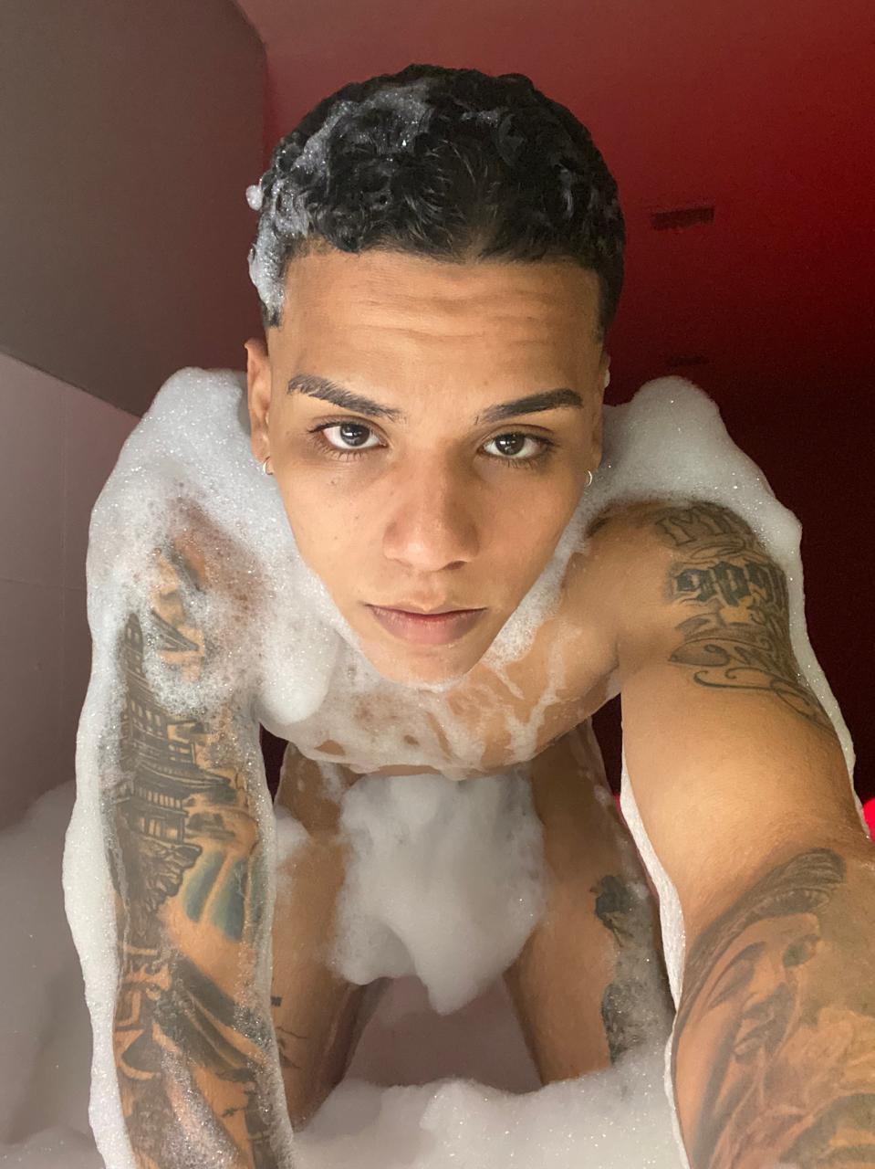 travis_am Live Image