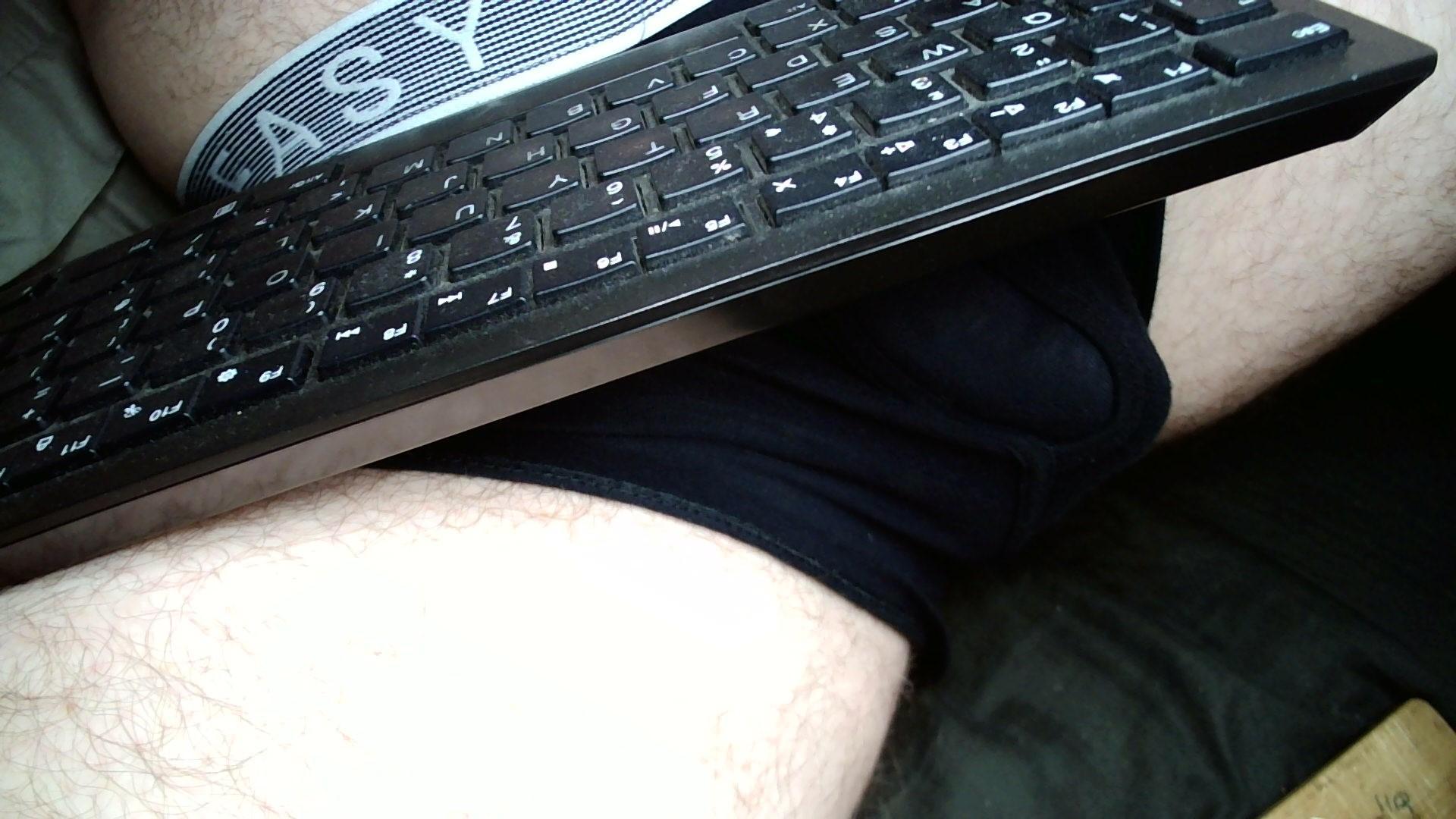 ur_pal73 Live Image
