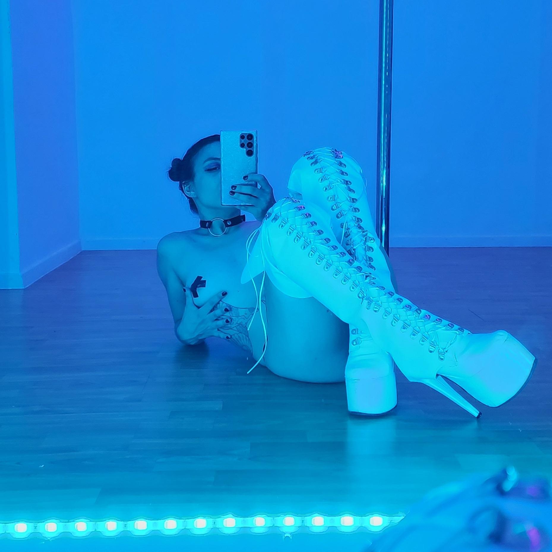 whorekinga Live Image