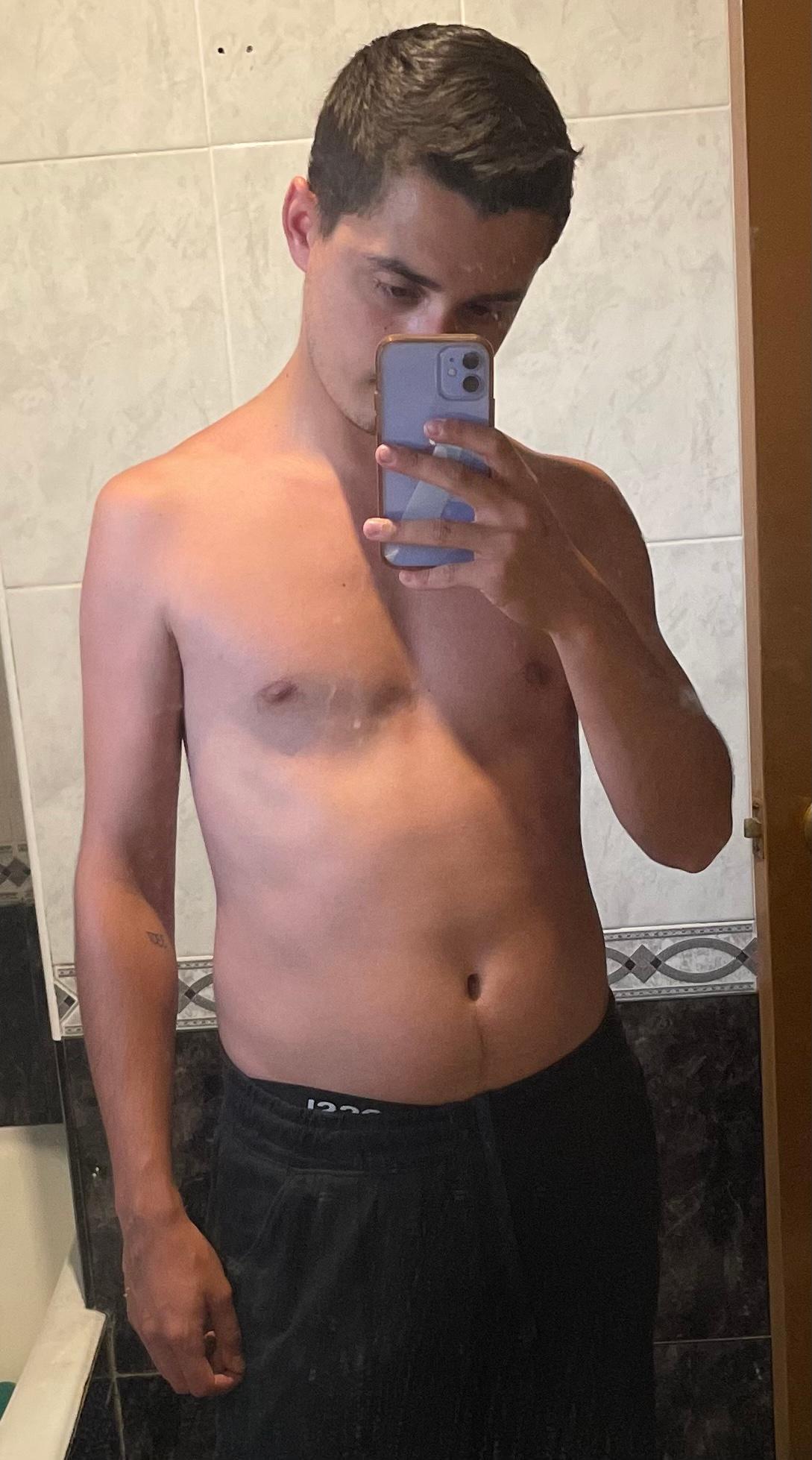 youngbigcock28 Live Image