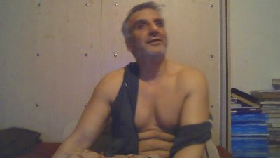 0monkey live from United Kingdom