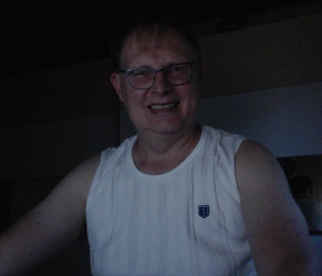 Achim471 live from Germany