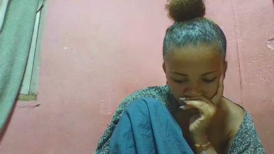 Aliciasexy42 live from Madagascar
