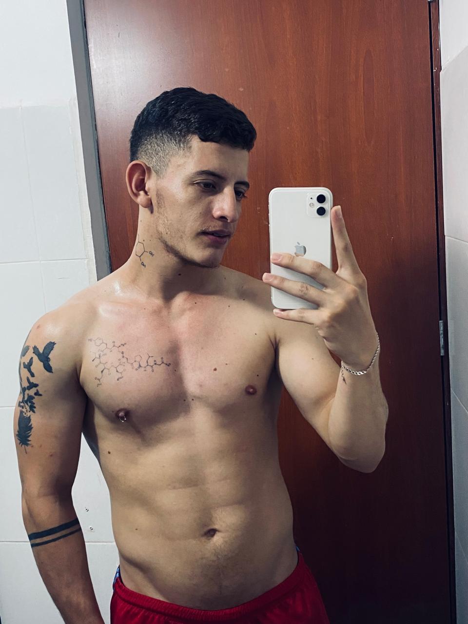 Allan_peige live from Colombia