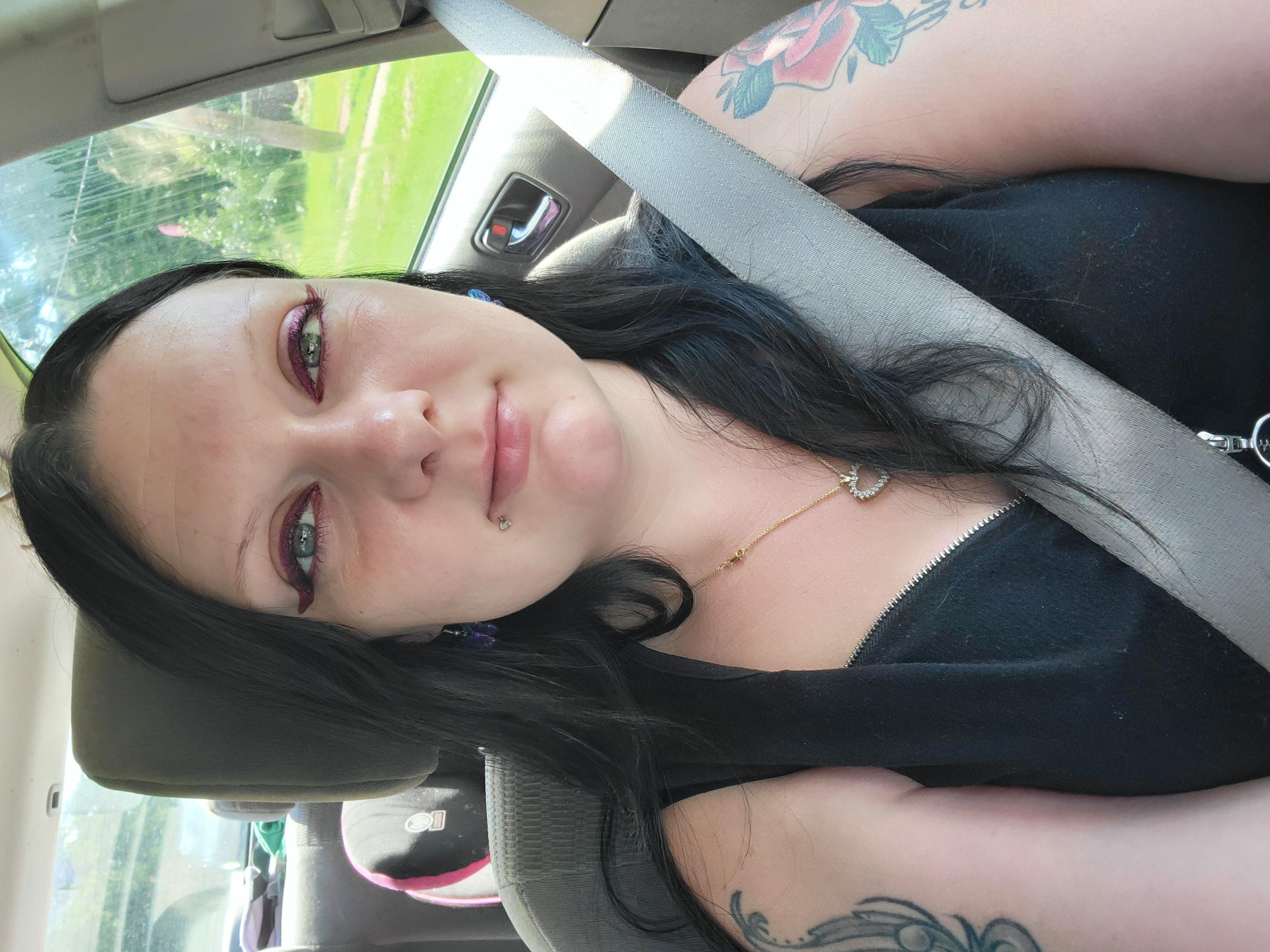AngelicMystery live from United States