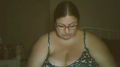 BBWGoddess34 live from United Kingdom