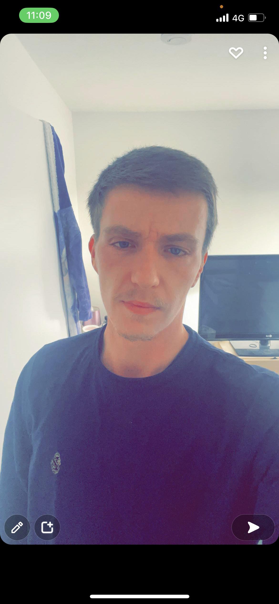BigDonny2000 live from United Kingdom