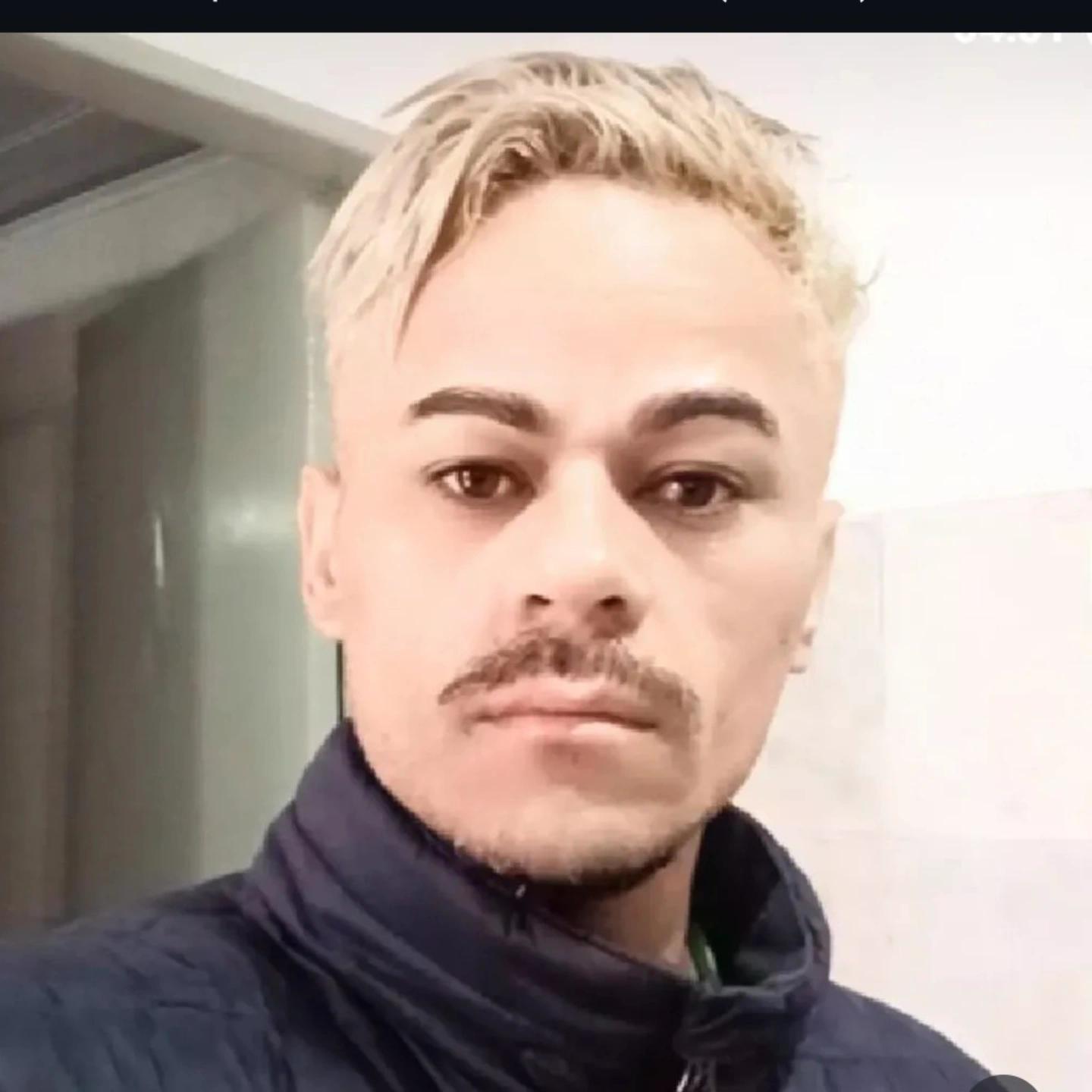 Bobximena live from Brazil