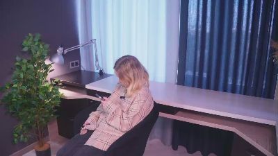 BrittniStreif live from France