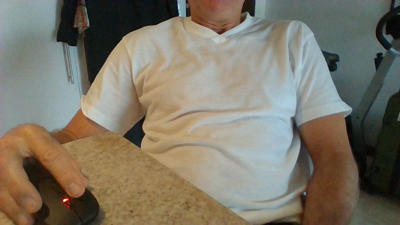 Carlosalto52 live from Venezuela