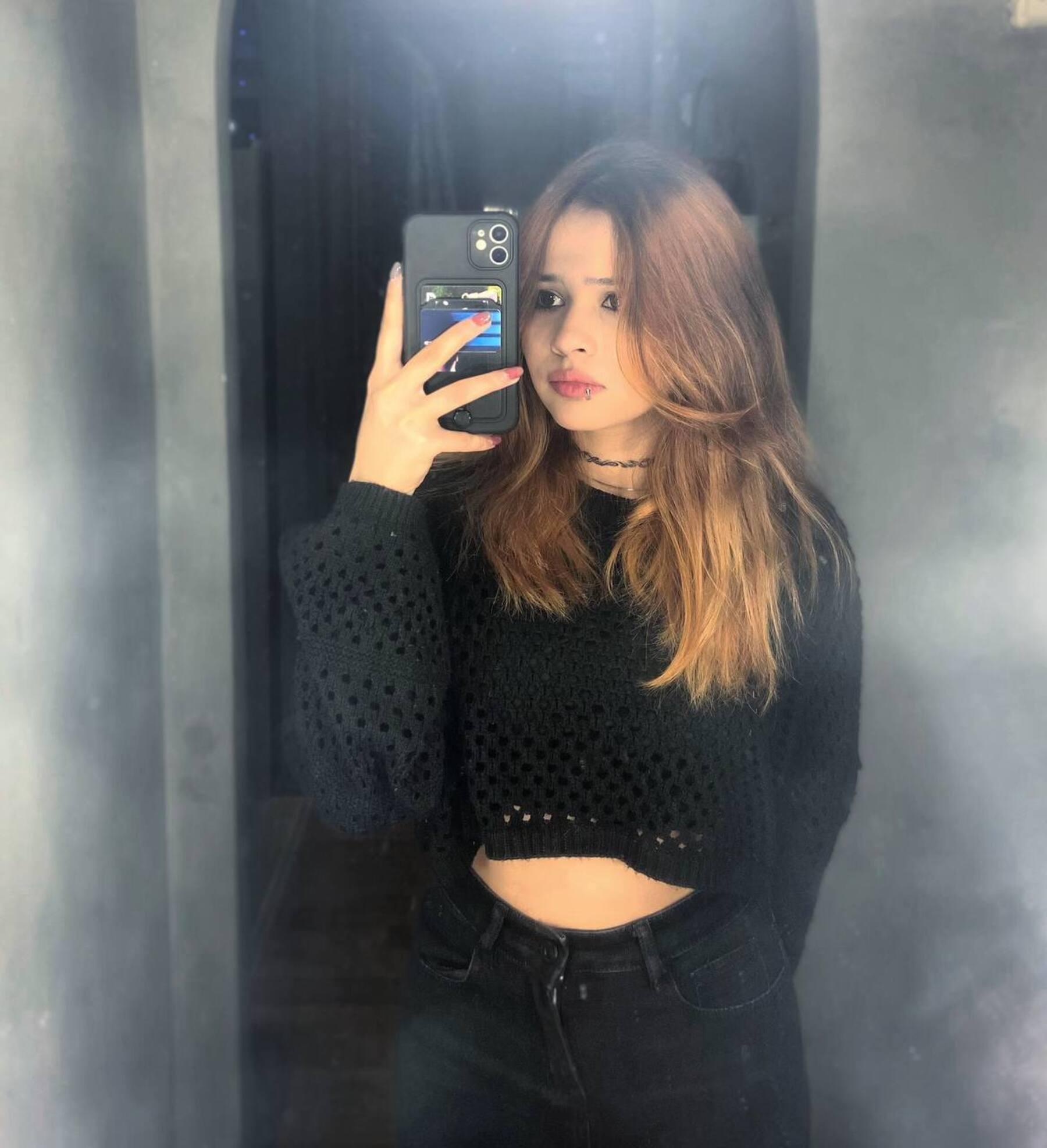 CorinnaTorian live from France