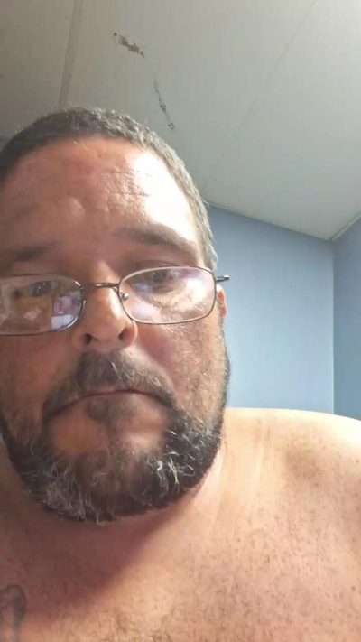 Crazytrain696 live from United States