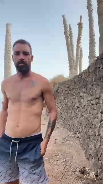 Danielssssssss live from Spain