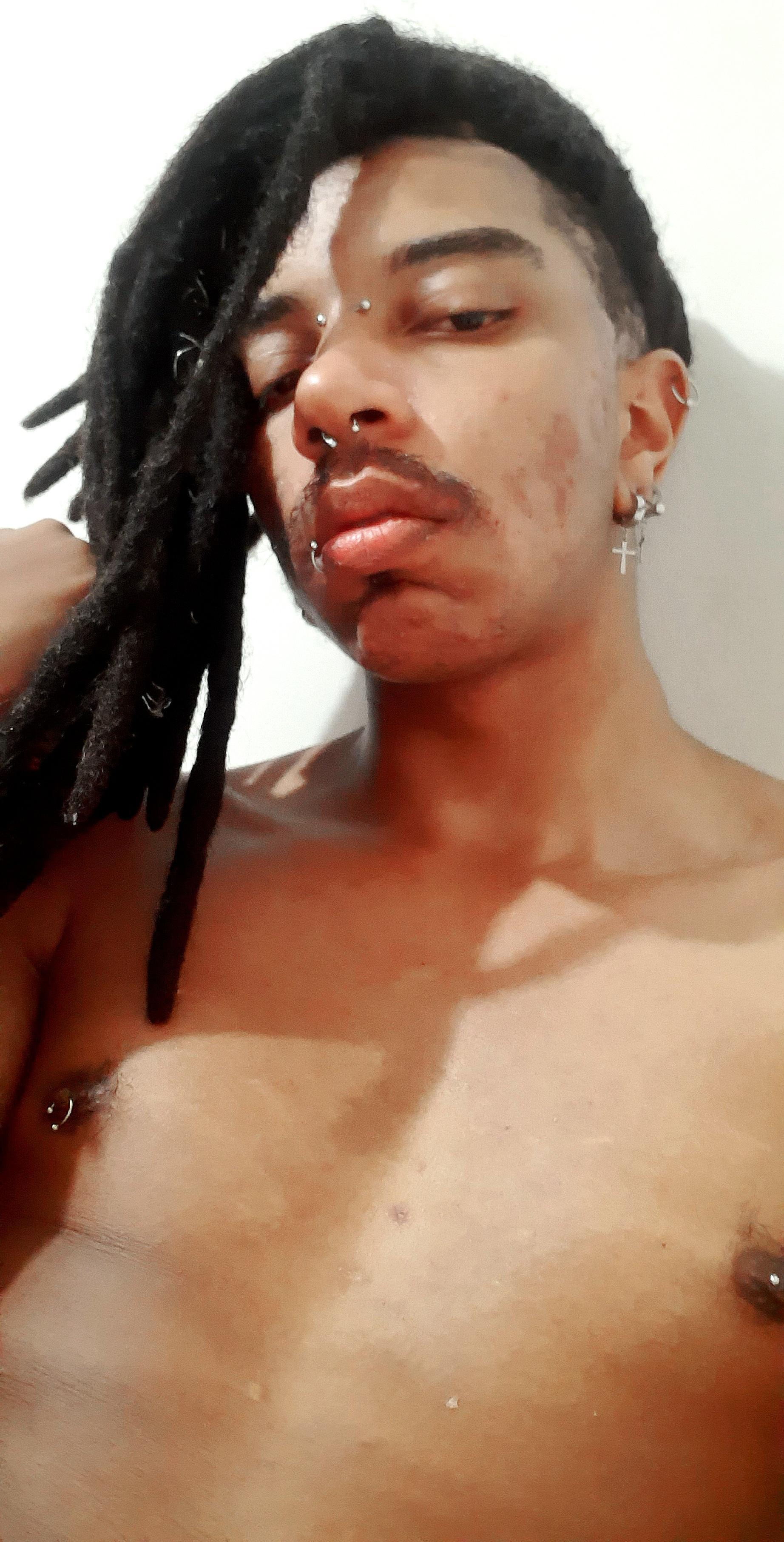 DarkUnicorn6669 live from Brazil