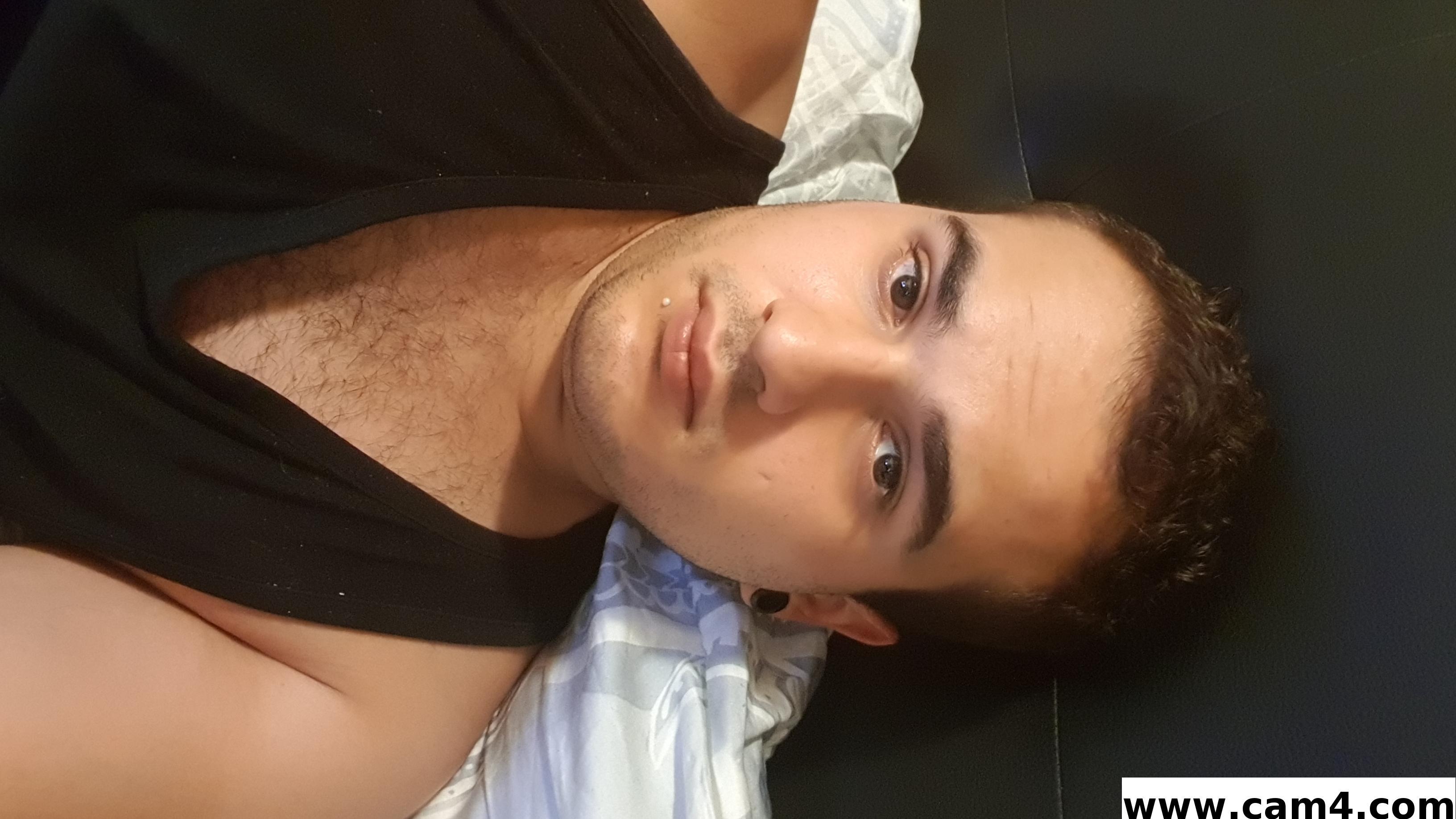 Devid93xD live from Italy