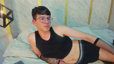 DilanSuareez live from United States