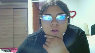 Dulce_cloee live from Colombia