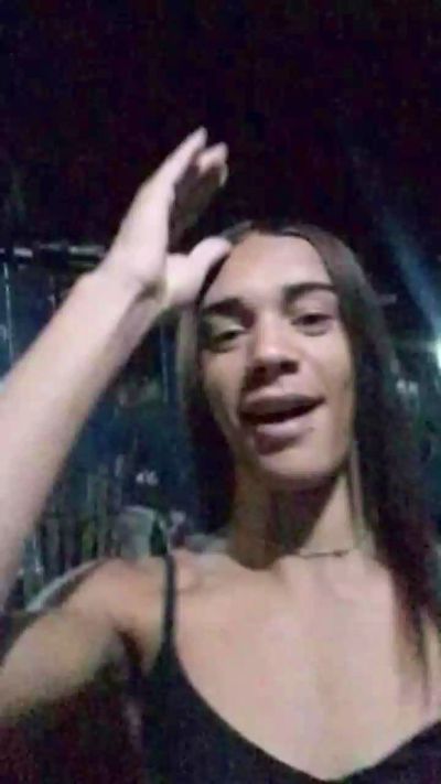 Emillykk live from Brazil