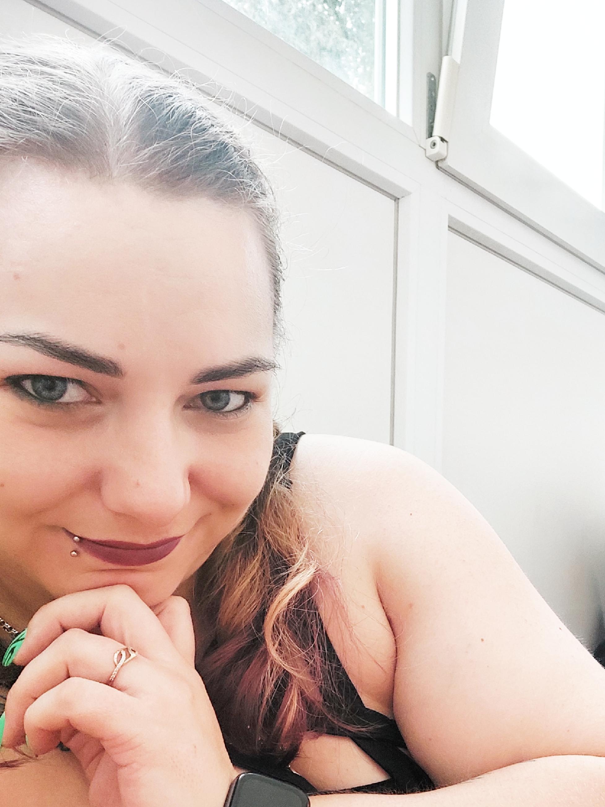 Evelineli live from Ukraine
