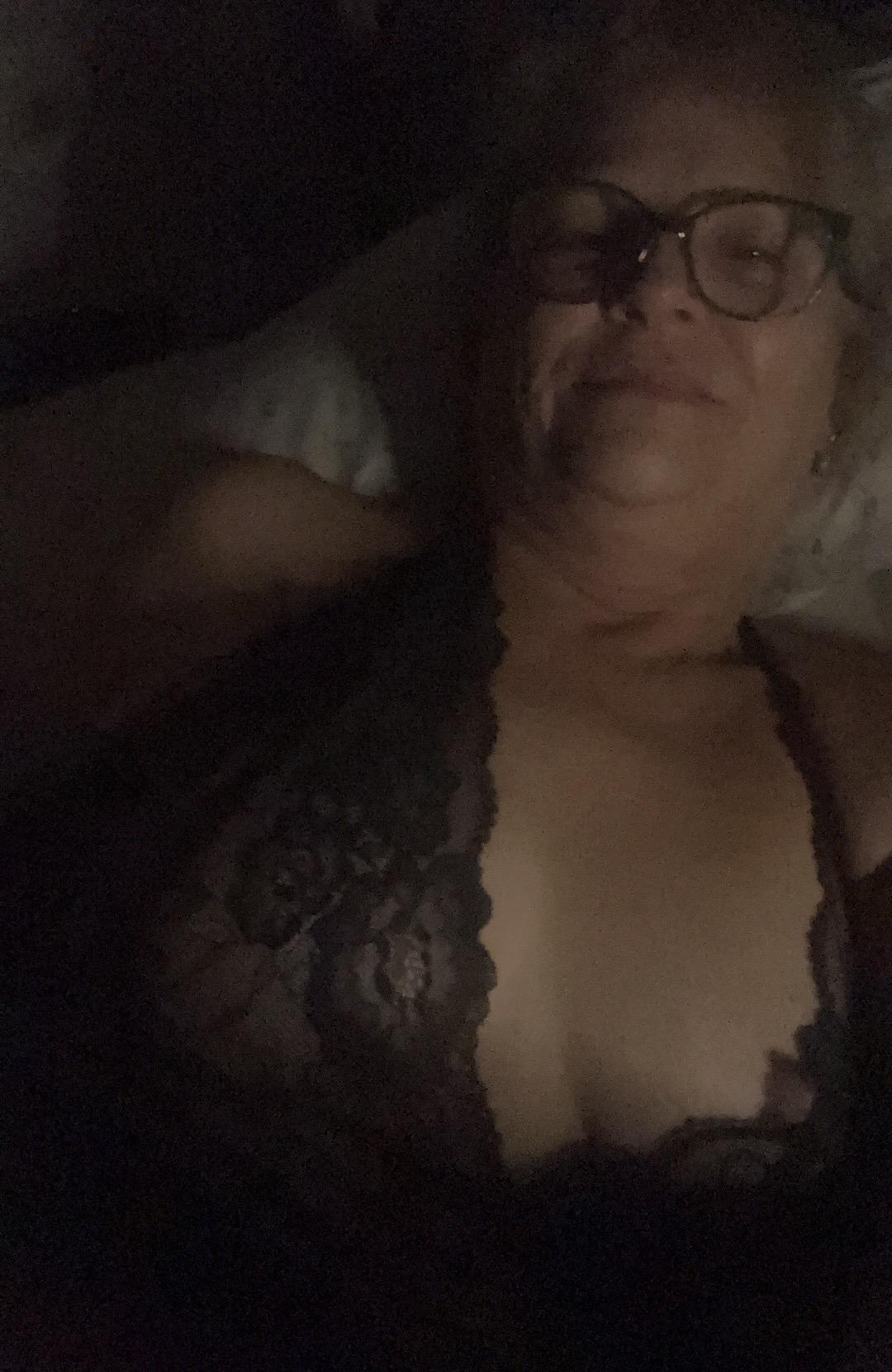 GrannyDearest live from United States