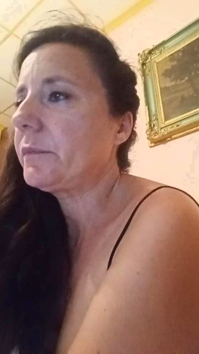 HAIRYPUSSYLIPS live from France