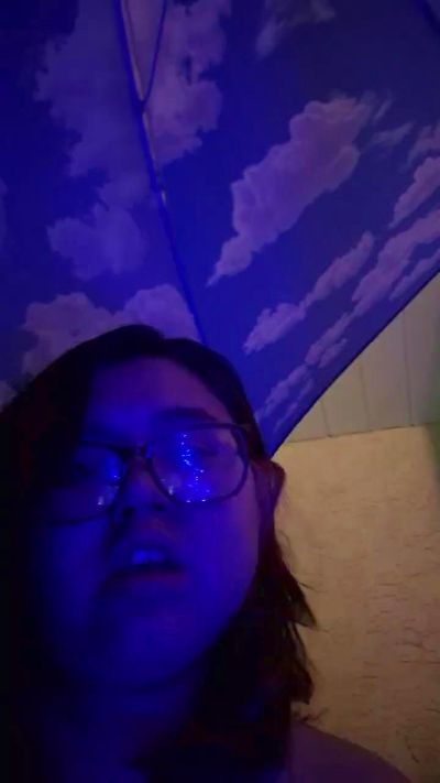 Haylee619 live from Canada