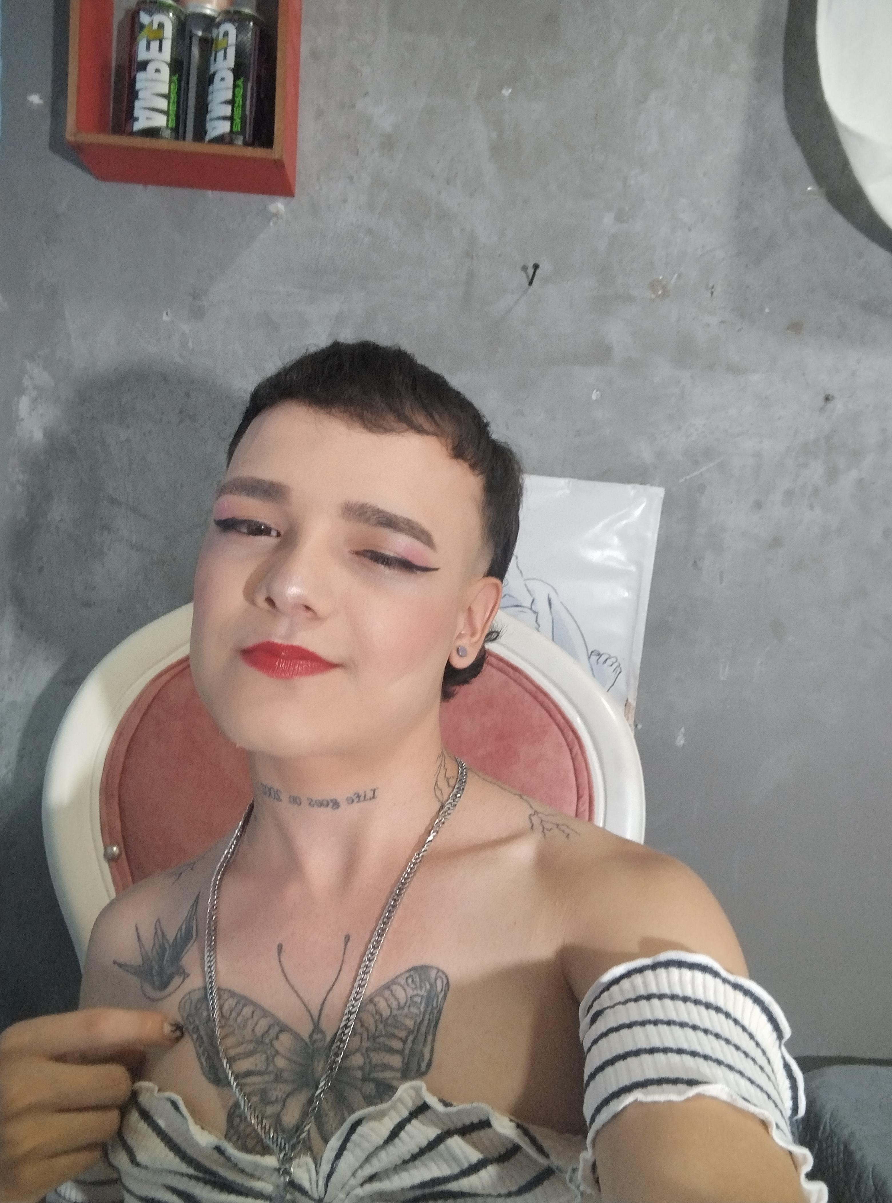 Heidy_Sumers live from Colombia