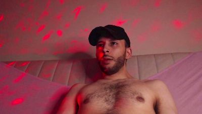 Henryaxe live from United Kingdom