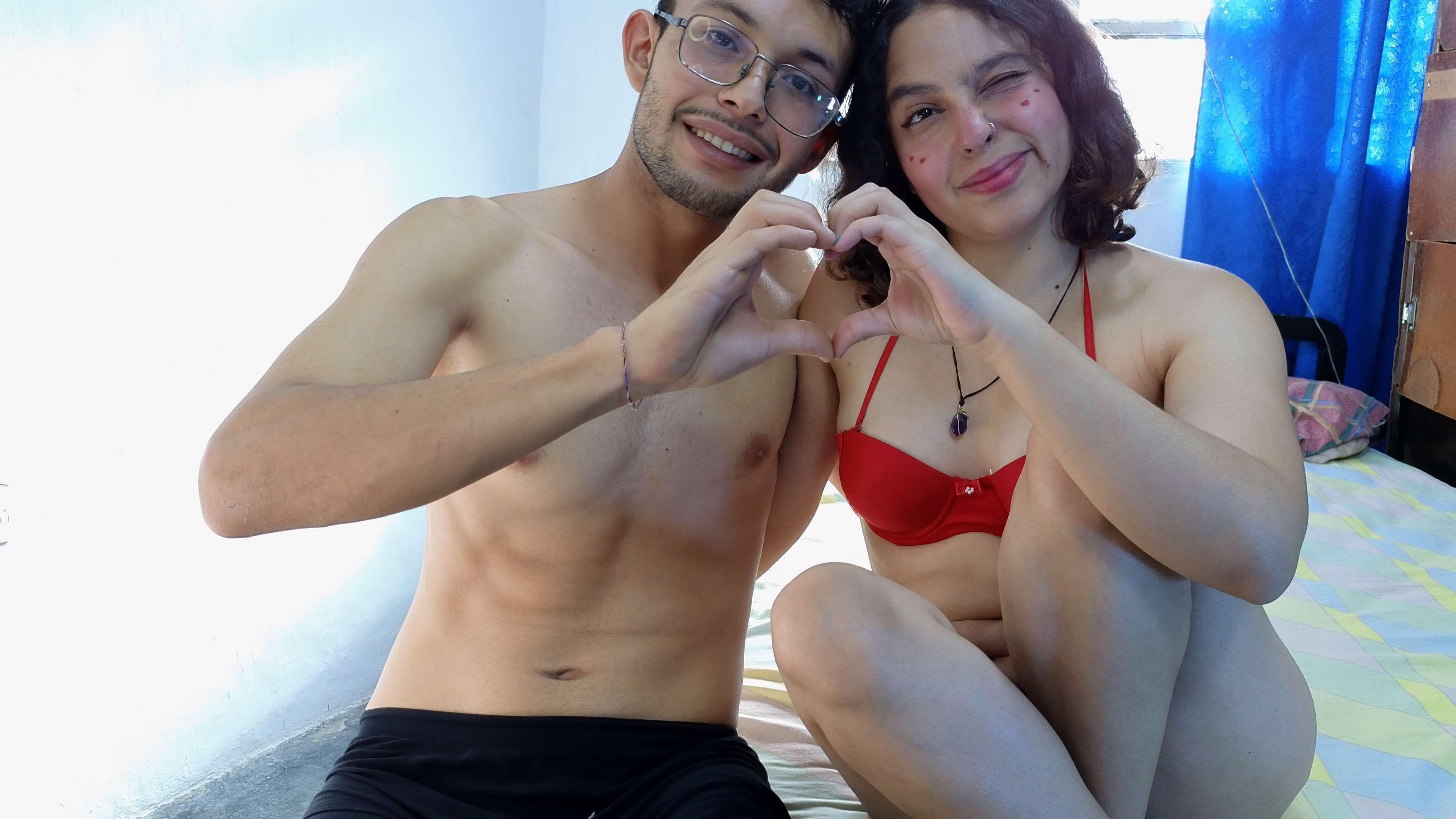 HentaiAndwonder live from Italy