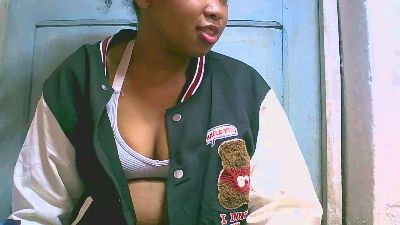 Hernacarla1 live from Madagascar