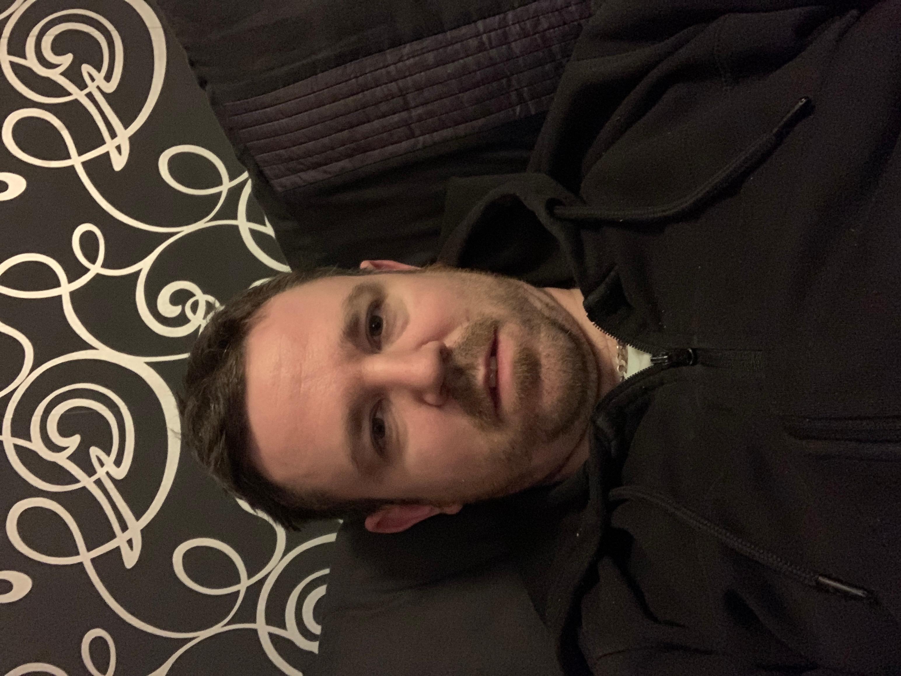 HornyDevil8319 live from United Kingdom