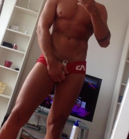 HornystudBB_ live from Netherlands