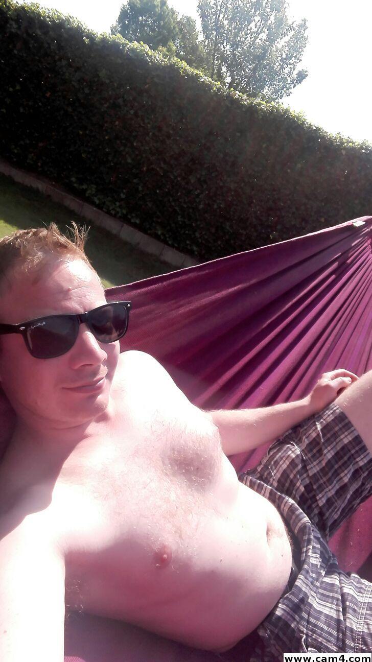 Hotjef20 live from Netherlands