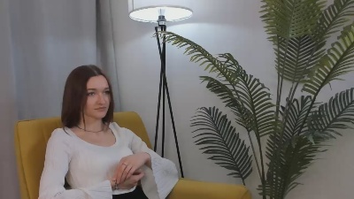 InaHires live from France
