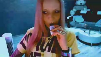 InesDesire live from Germany
