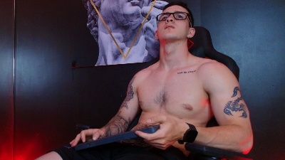 JacksonOlsenn live from Colombia