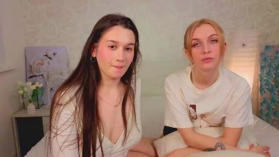 JaniceMelani live from Latvia