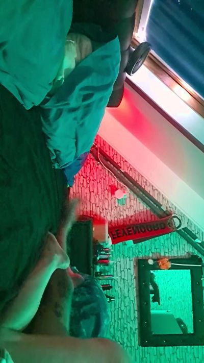 Janneke69 live from Netherlands