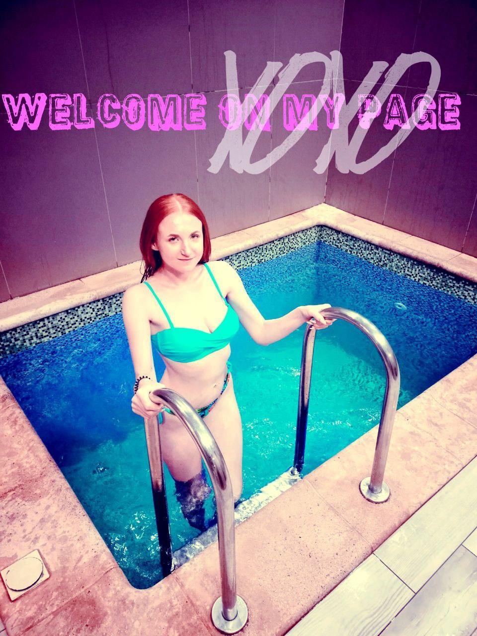 JeannieFox_ live from Latvia