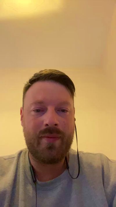 Jeezzooo live from United Kingdom