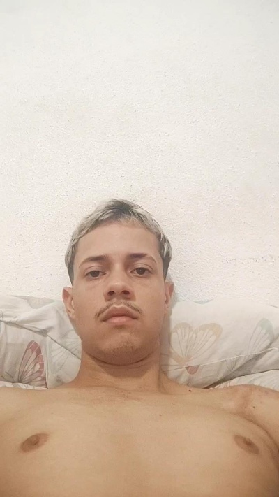 Joaoabcd27 live from Brazil