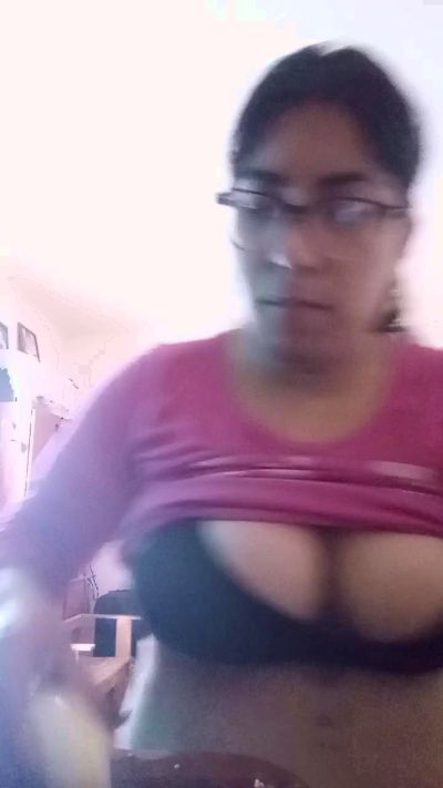 Juani_20 live from Argentina