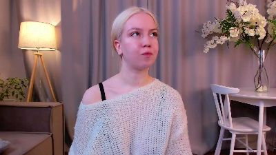 KarenLowe live from France