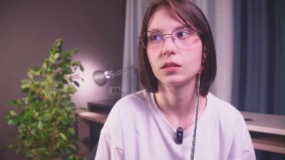 KatherynGlauner live from France