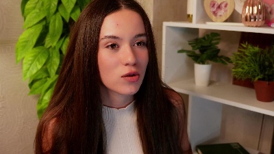 KathryneZuro live from France